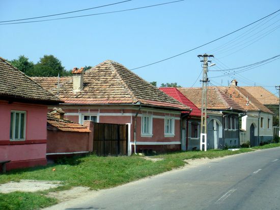 2010 - Unterwegs; einfache Dörfer...