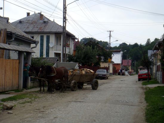 2010 - Viseu de Sus; und dann kam der grosse Regen - ein heftiges Gewitter verwandelt die Strassen in kleine Bäche