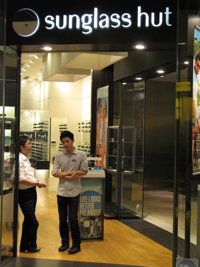 2011 - HongKong; warten auf Kundschaft. Wo ist sie denn geblieben...?