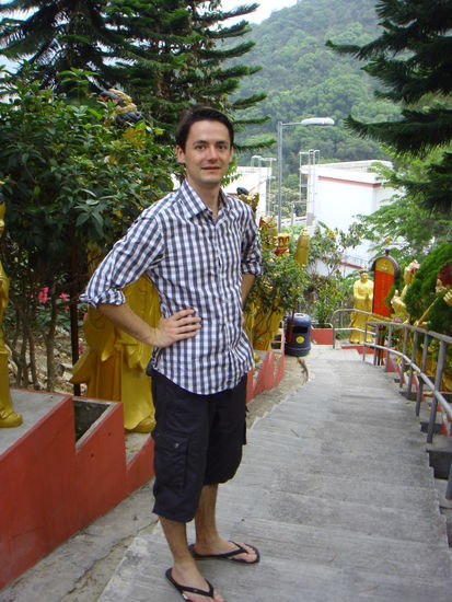 2011 - HongKong; hinauf zum Tempel der 10'000 Buddhas