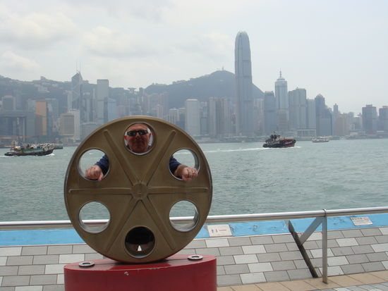 2011 - KowLoon; schwere Filmrolle am Weg der "Stars"