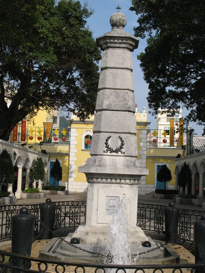 2011 - Coloane; wir fahren mit dem Taxi ins Dorf Coloane