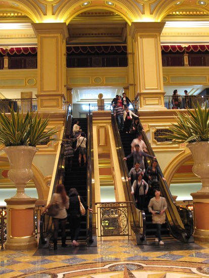 2011 - Macau; in den oberen Etagen...