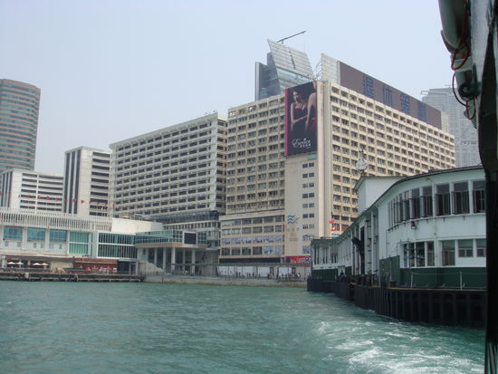 2011 - HongKong; KowLoon-Piers der Ferries