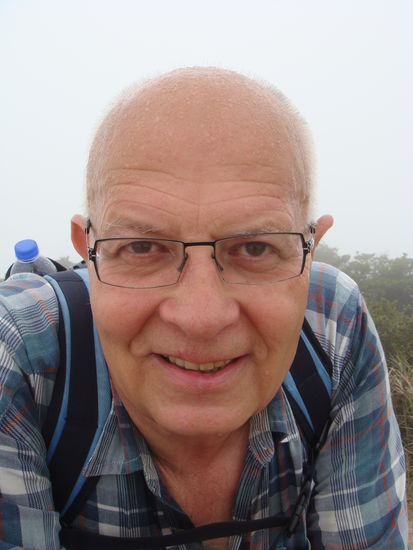 2011 - HongKong Island; Hingucker - die Wanderung hat ihn ins Schwitzen gebracht!