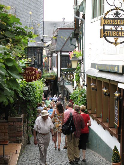 Rüdesheim - die bekannte Drosselgasse