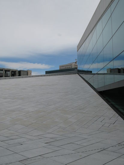 Oslo - das Dach ist begehbar...