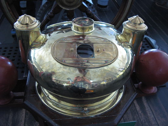 Oslo - der Kompass auf der Fram...