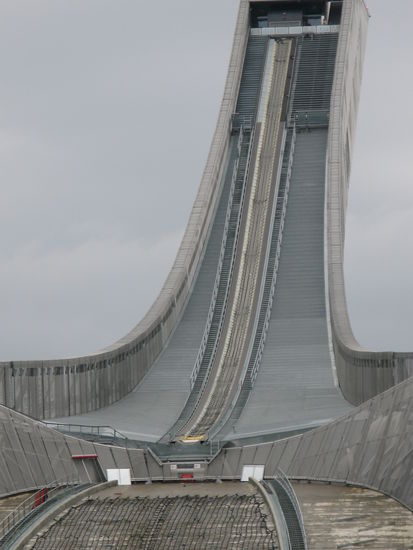 Oslo - der Anlauf bis zum Schanzentisch...