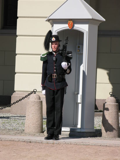 Oslo - die Palastwache