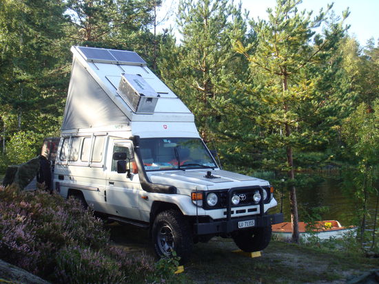 Gjerstad - wir durften auf dem privaten Grundstück am Holmvann  campen, ein wunderbares Fleckchen Erde...