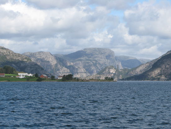 Überquerung des Lysefjords auf der Fähre...