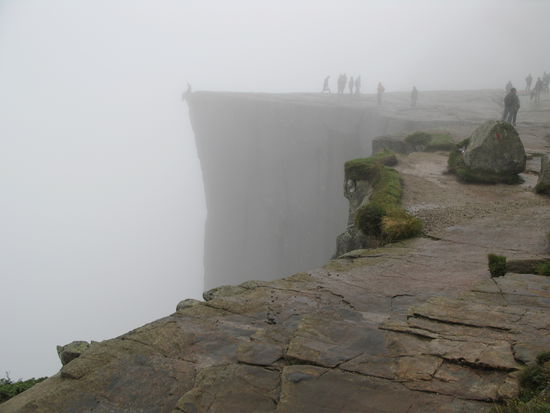 Preikestolen - und so hat's ausgeschaut... Nebel!