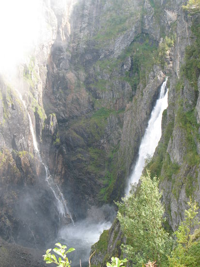 Voeringsfoss - rund 150 m stürzt sich der Fluss in die Schlucht