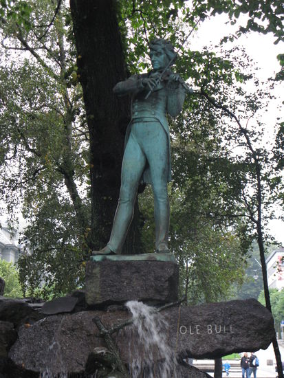 Bergen - der Violonist Ole Bull...