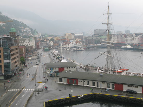Bergen - Blick vom Rosenkrantz-Turm auf die Stadt...