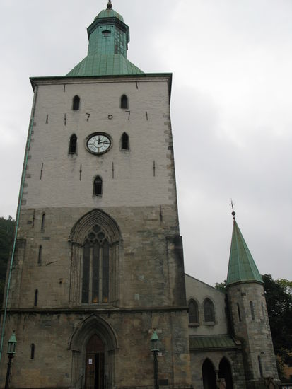Bergen - die Domkirche, ursprünglich aus dem 12. Jh.