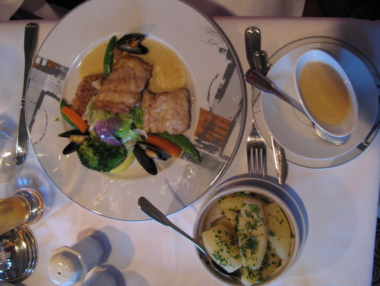 Alesund - ... Küchenzauber - Seehecht an Lobstersauce...