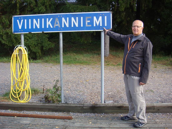 Nokian - ...am CP; Bootsanlegestelle; "finnische Sprache - schwere Sprache...!"