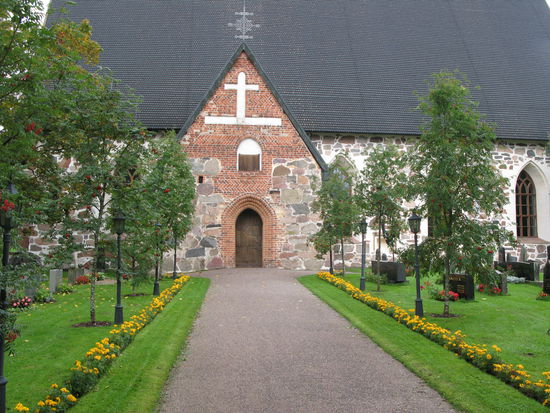 Hollola - die mittelalterliche Steinkirche