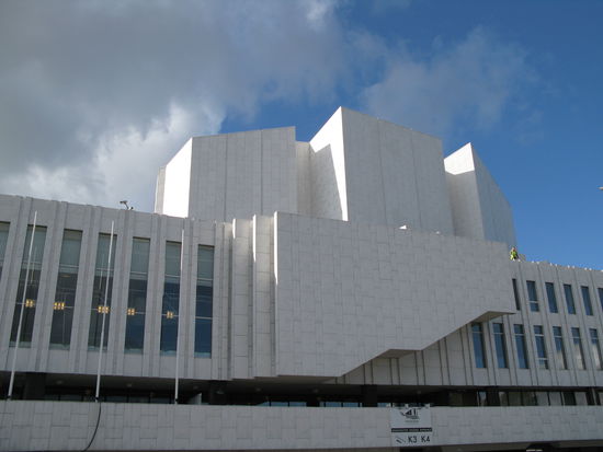 Helsinki - ...Finlandia-Halle von Alvar Aalto; Konzert- und Kongresszentrum...