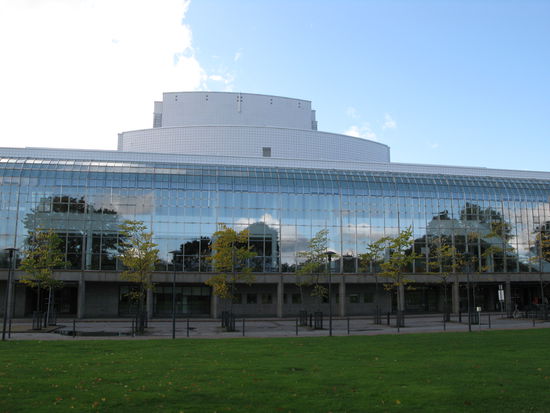 Helsinki - ... die finnische Nationaloper...