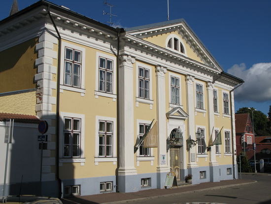 Pärnu - ...das Stadthaus...