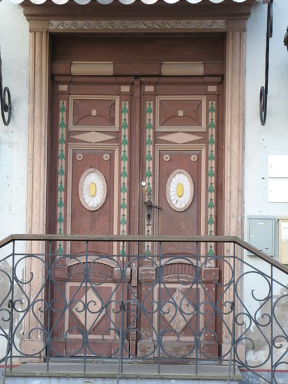 Pärnu - ...elegante Haustür...