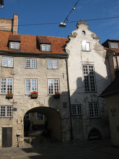 Riga - ...das Schwedentor; 1698 brachen die Schweden hier ein Haus durch, um eine Ausfahrt zu den neueren Anlagen vor den Stadtmauern zu schaffen...