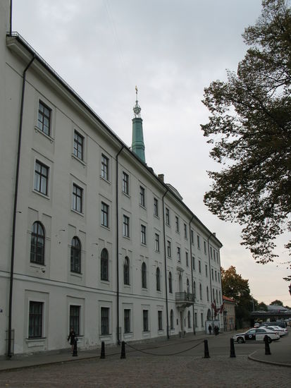 Riga - ...das Schloss; Sitz des Staatspräsidenten...