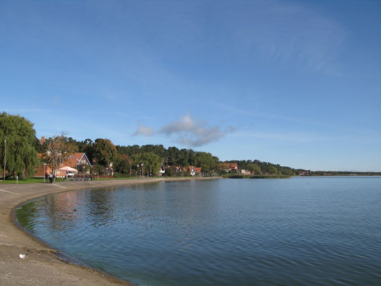 Nida (KN) - ...das malerisch gelegene Feriendorf...