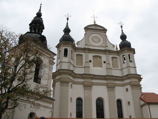Vilnius - ...die Bernhardinerkirche; erbaut Ende des 15. Jh.; sie war in das System der Stadtmauern einbezogen...