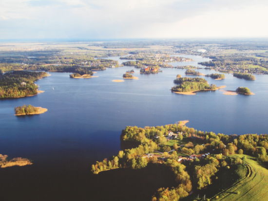 ...die Umgebung aus der Vogelperspektive...