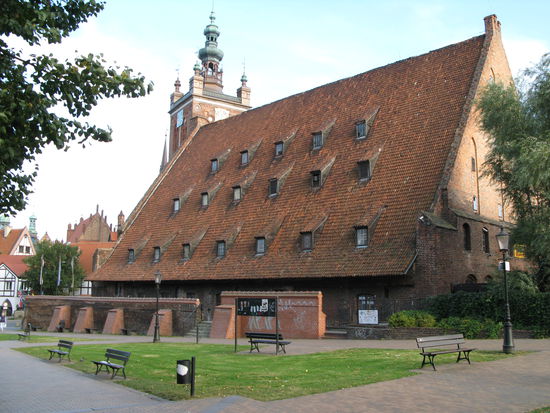 Danzig - ...die grosse Mühle war bis 1945 in Betrieb; erbaut im 14. Jh.; die Mühle wurde anfangs durch 12 später durch 18 Mühlräder angetrieben...