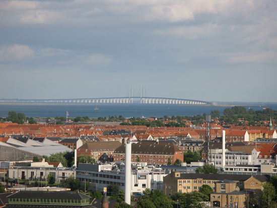 Kopenhagen - die Überfahrt dieser Brücke zwischen Dänemark und Schweden wird mit SFr. 40.- berappt!