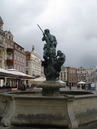 Posen - ...Brunnen und Denkmäler auf dem Marktplatz, Zeugnis einer reichen Vergangenheit...
