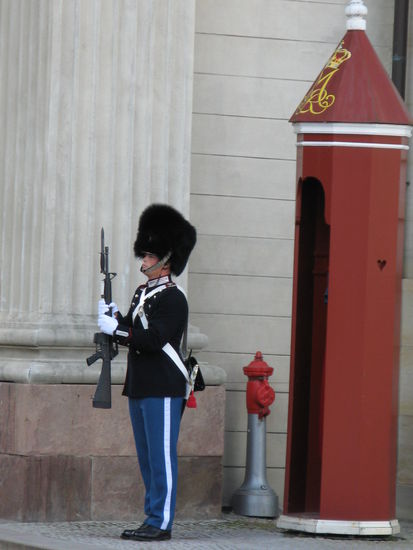 Kopenhagen - Achtung - stillgestanden...