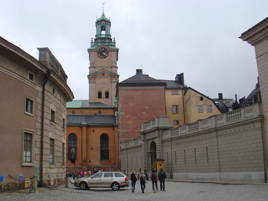 Stockholm - Storkyrkan; im mittelalterlichen Stockholmer Dom von 1279 gibt es verschiedenen Kunstschätze wie die Skulptur St. Georg und der Drache. Die Trauung zwischen Kronprinzessin Victoria und Prinz Daniel Westling fand am 19. Juni 2010 hier statt.