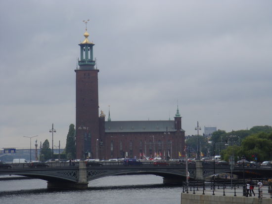 Stockholm - auf dem Stadtrundgang; Blick zum Stadthaus