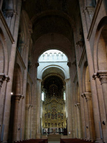 Die Höhe ist imposant; auch die Akustik ist beeindruckend...