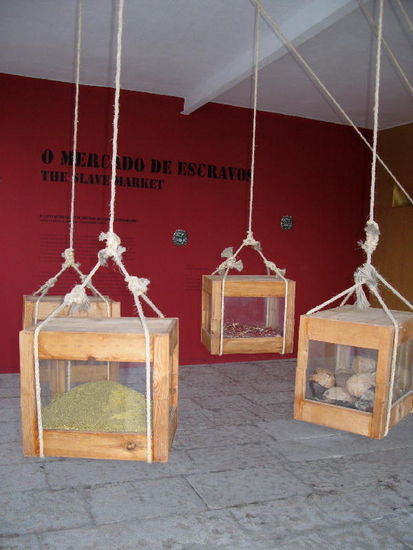 Ein Ort des Grauens - ein  "Sklavenmarkt"...