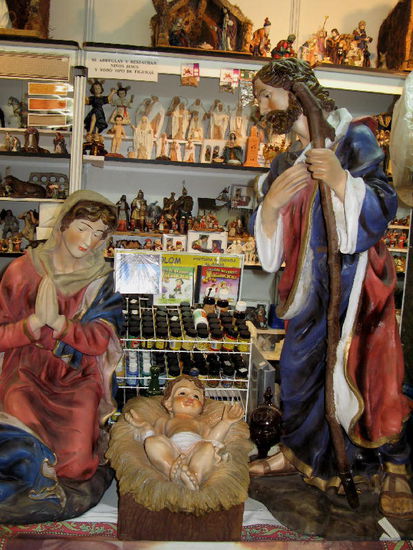 Maria und Josef und das Christuskind in jeglicher Form... alles ist vorhanden...