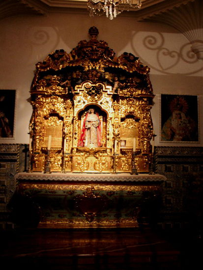 Eine Besonderheit - bevor die Toreros in den Kampf ziehen, besuchen sie die eigene Kapelle