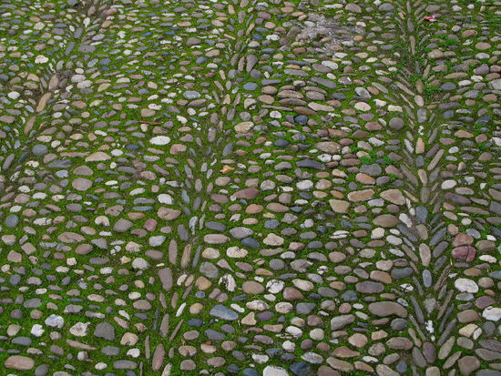 Der Fussboden im Orangenhof