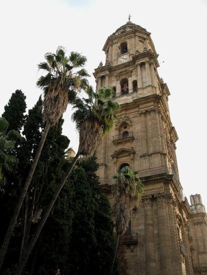 Die Kathedrale aussen...