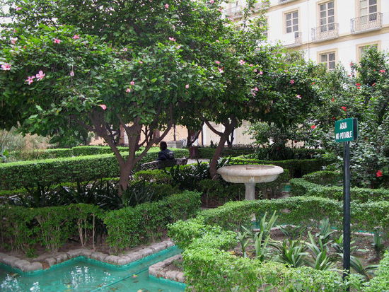 Wir müssen leider weiter, der nächste CP ist gut 40 km ausserhalb der Stadt...