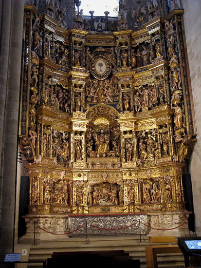 Der Hochaltar in der Kathedrale...