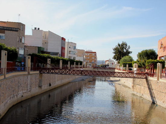 Lassen die weiten Strände von Torrvieja hinter uns...