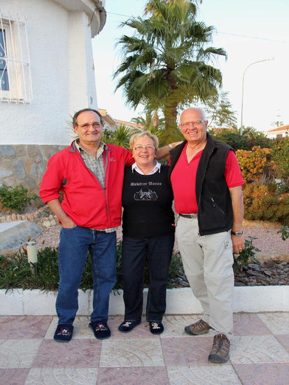 Wir besuchen Annarös und Juan... und werden bei Kaffee und Kuchen wunderbar bewirtet...