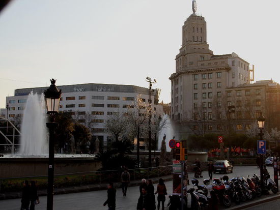 Und wieder zurück auf der Plaça Catalunya...